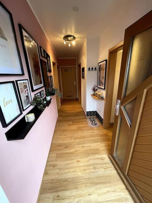 Cozy Wilkipartment Bis 4 Pers - Hund - Netflix - Wlan - Wintergarten - Coffeebar - Popcorn Ферль Экстерьер фото